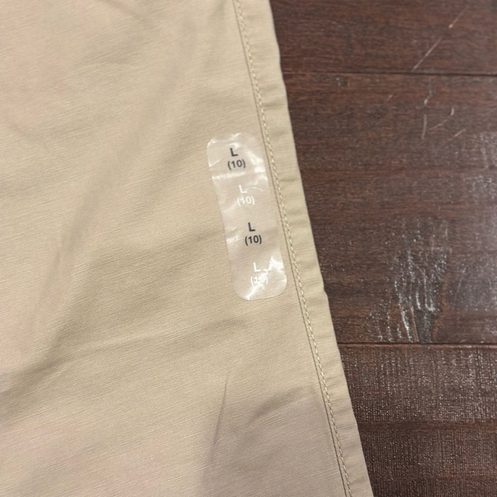 GAP boys khaki’s - joggers. New with tags. Size Large (10) - Picture 2 of 7